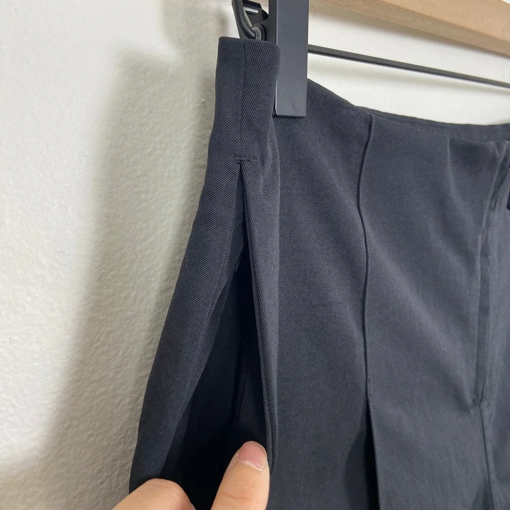 Lululemon Women's‎ 26 Zip Pleated Cropped Pants Woven Business Casual Career